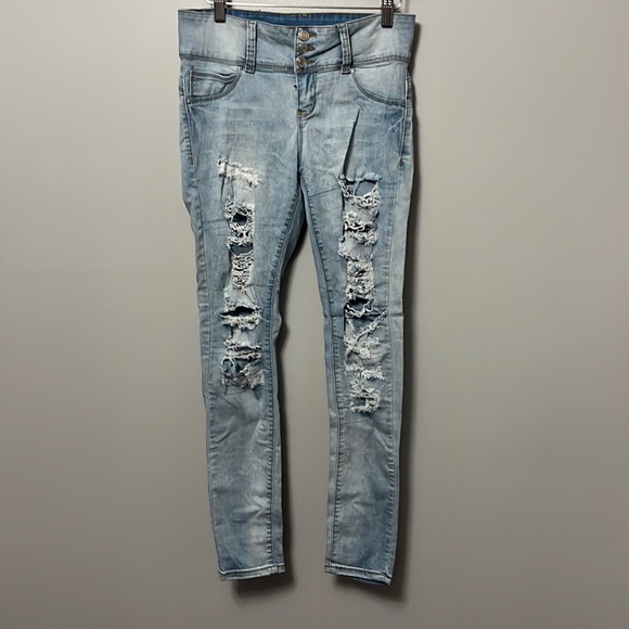 SWS Denim Distressed Lightwash Jeans Size 9 - Picture 1 of 4